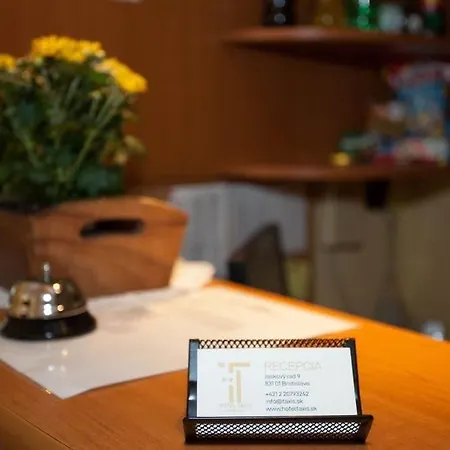 Taxis Ξενοδοχείο 2*