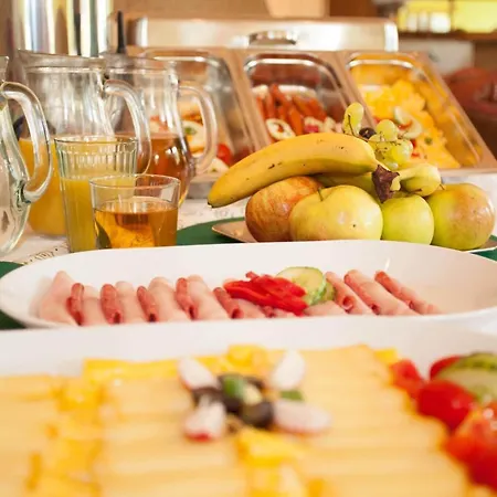 Ξενοδοχείο Taxis 2*