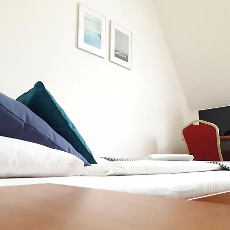 Taxis Отель Братислава