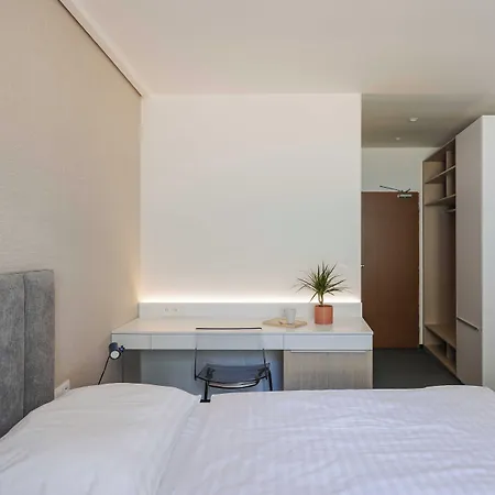 Taxis Hotel 2*